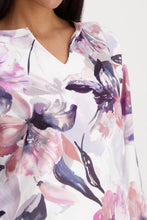 Load image into Gallery viewer, Sweatshirt With Floral Pattern
