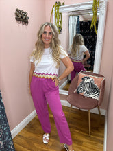 Load image into Gallery viewer, Le Sarte Del Sole Magenta Trousers
