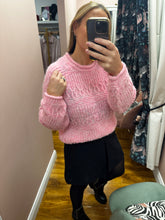 Load image into Gallery viewer, PIECES Nuella Pink Jumper
